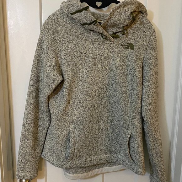 LIKE NEW! The North Face – Toggle Women’s Hooded Pullover - Small - Picture 2 of 4